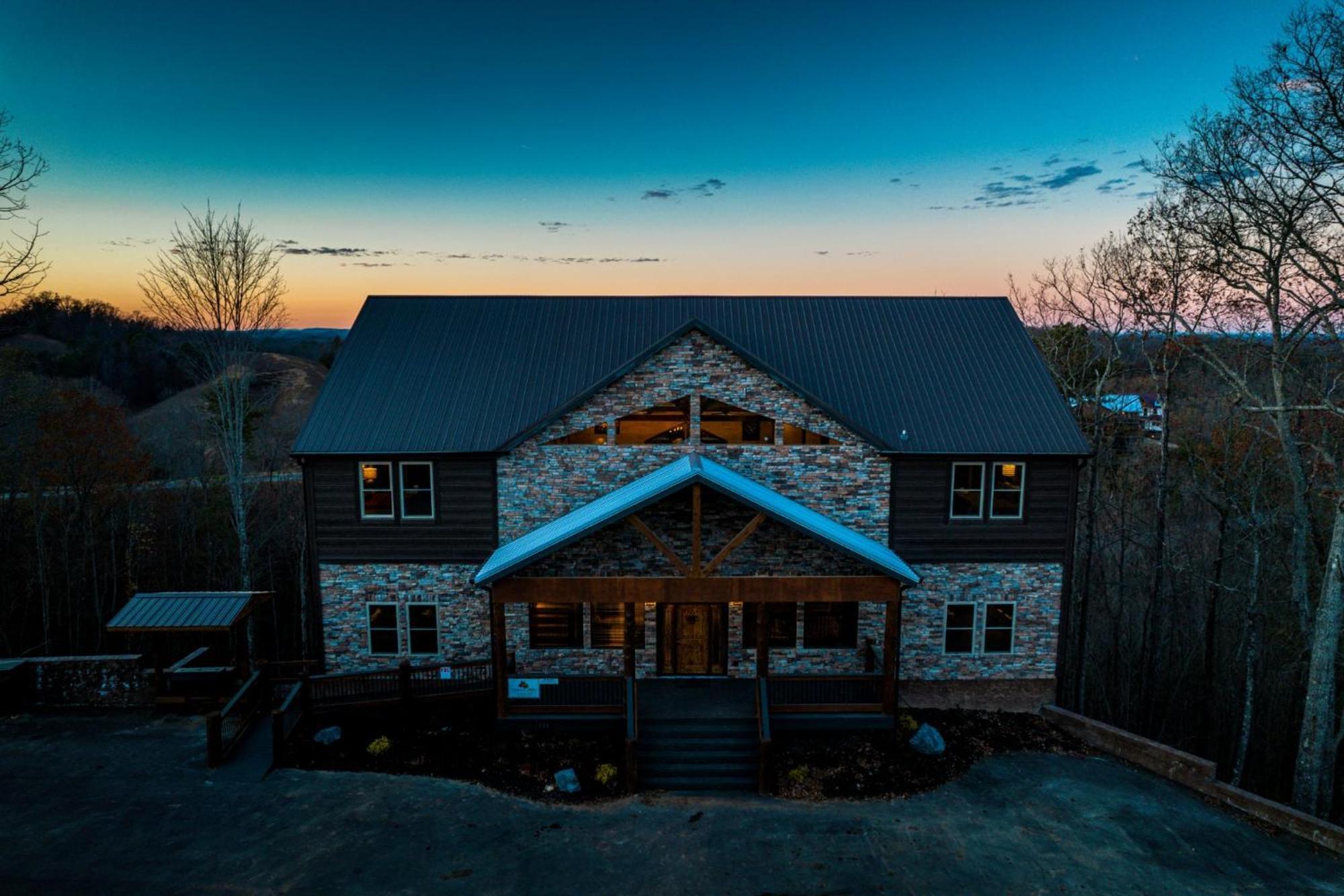 Swim And Gym Mansion Villa Pigeon Forge Exterior photo