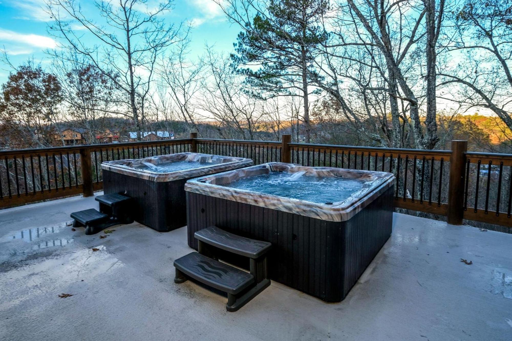 Swim And Gym Mansion Villa Pigeon Forge Exterior photo