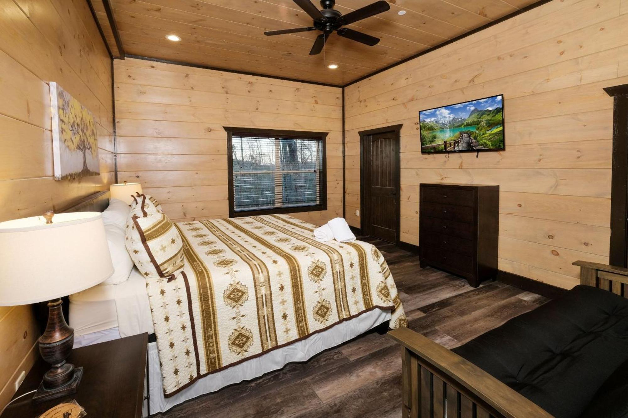 Swim And Gym Mansion Villa Pigeon Forge Exterior photo